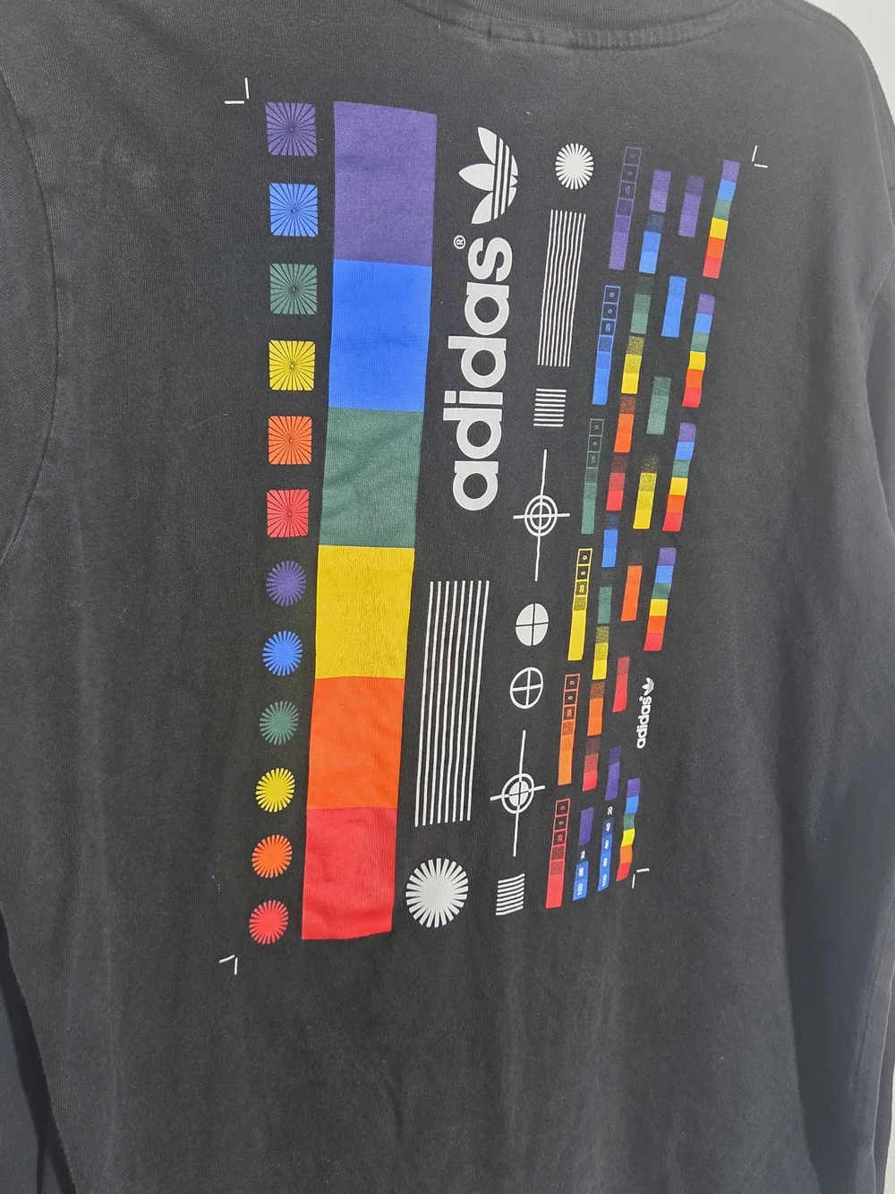 Adidas Long Sleeve Tee Mens Medium Sports T Shirt Black Cotton Colorful Graphics